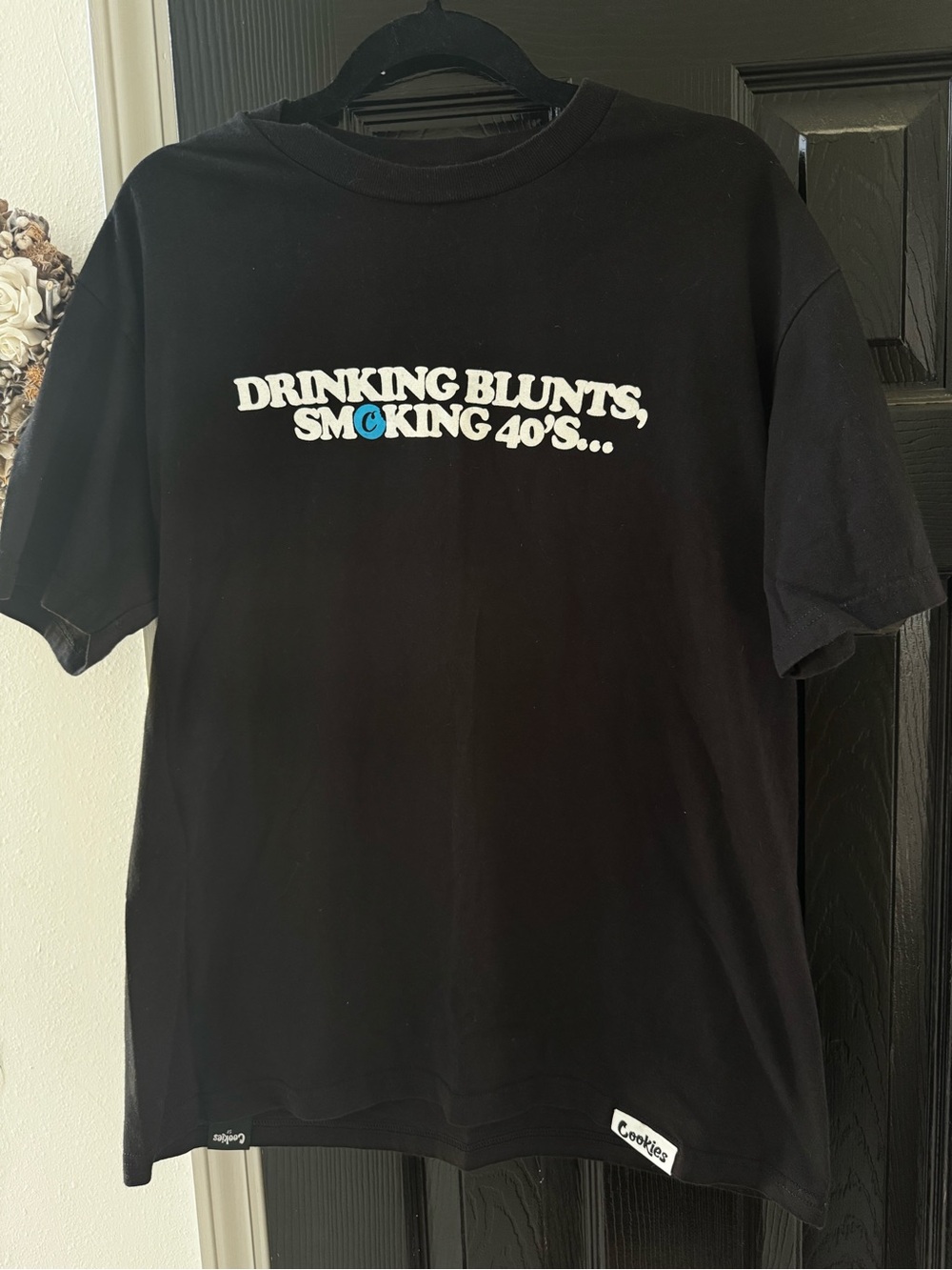 Cookies Tee Shirt Graphic Black Tee Size Large Pre-Owned